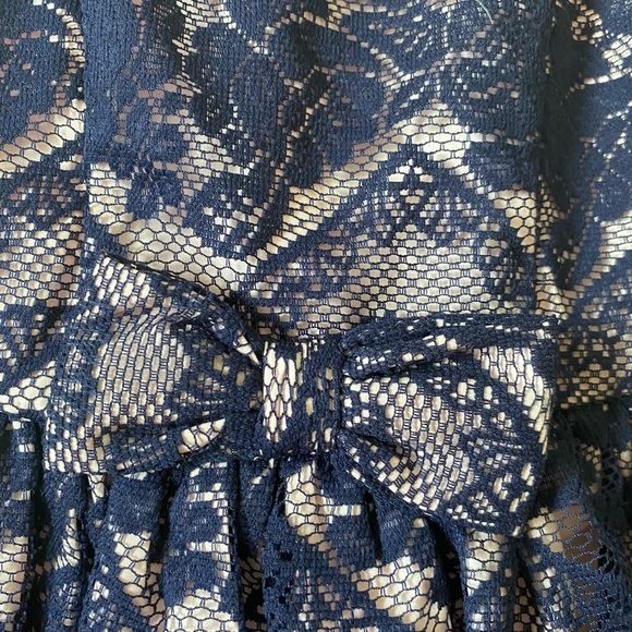 💙 Pastourelle Little Girl's Pippa And Julie Floral Lace Dress 💙 - Picture 6 of 10